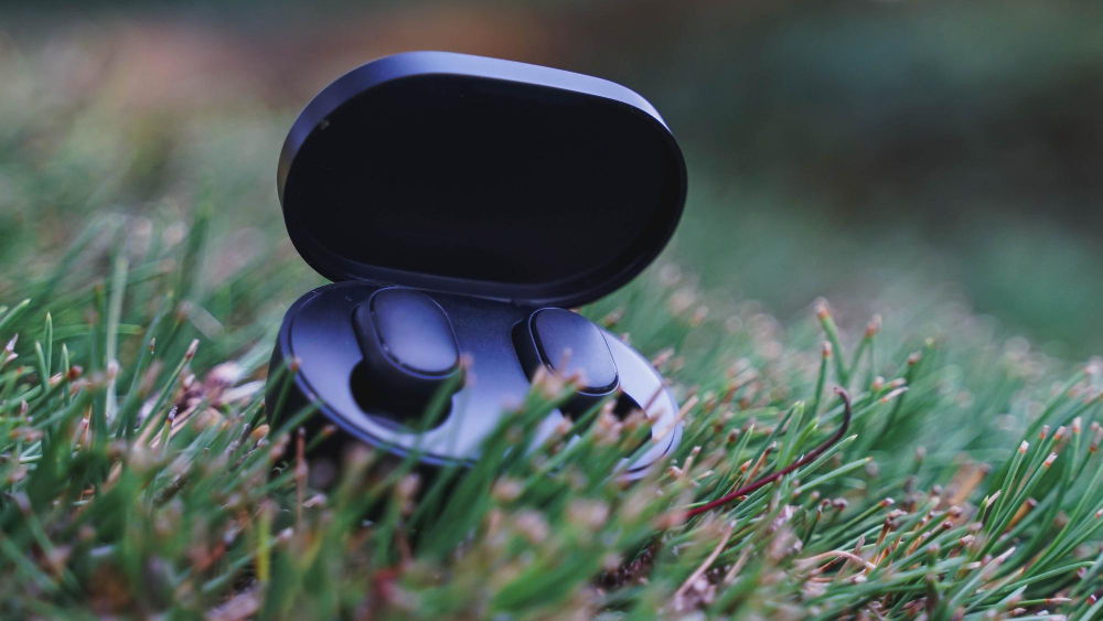 Experience Next-Level Audio: With Thesparkshop.in:product/wireless-earbuds-bluetooth-5-0-8d-stereo-sound-hi-fi